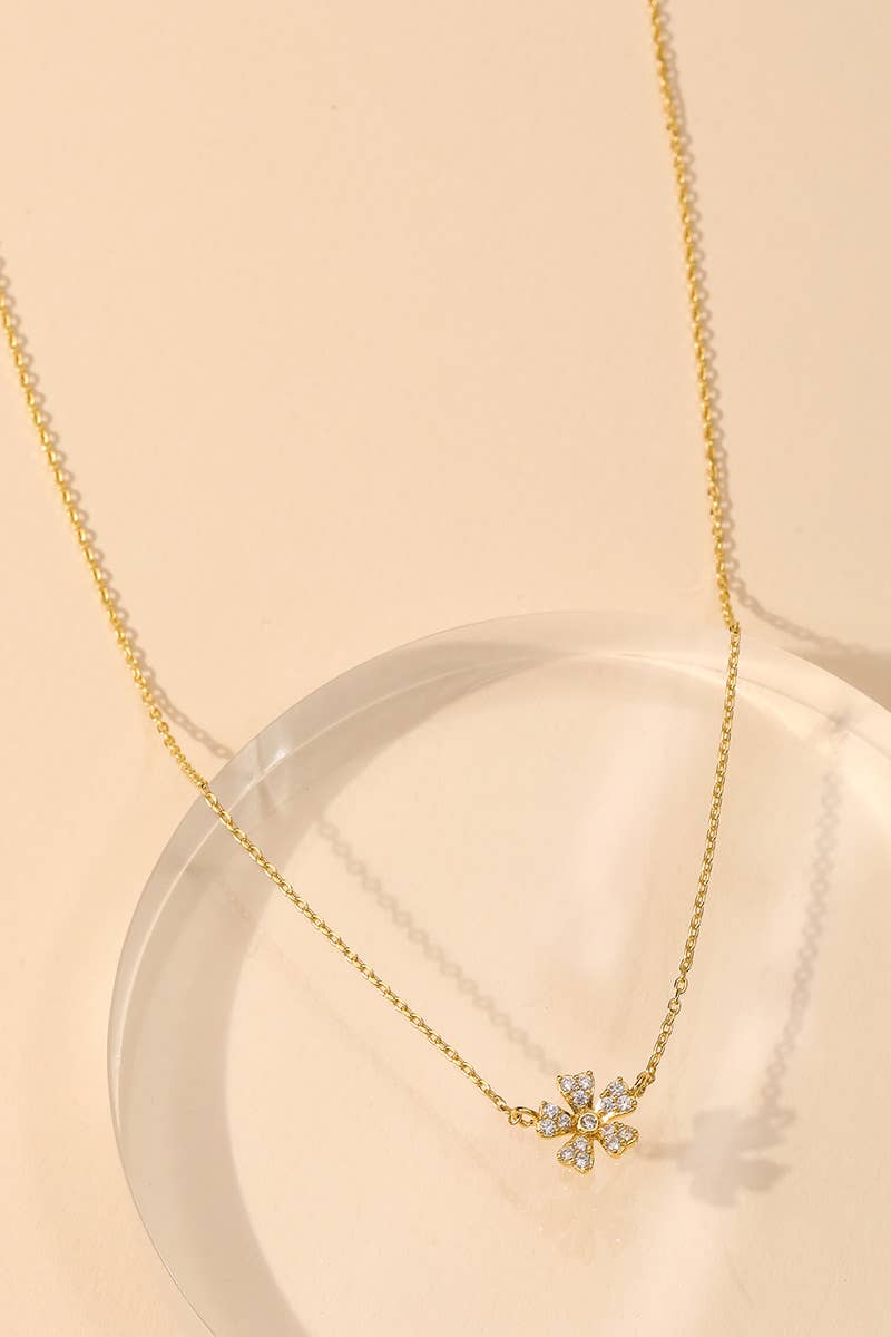 Rhinestone Flower Pendant Necklace