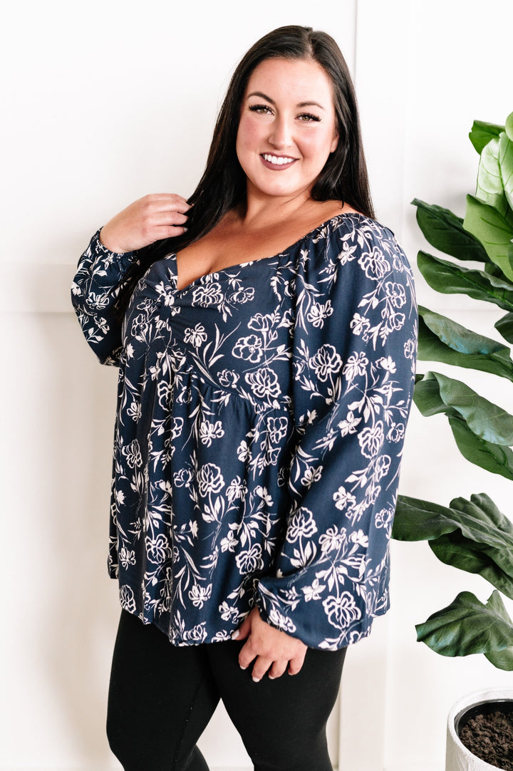 Sweetheart Floral Blouse In Midnight Navy