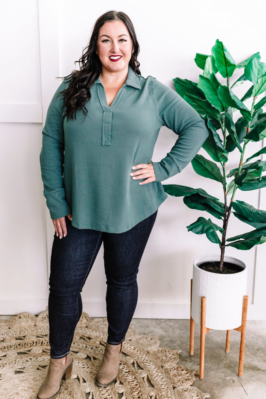 Collared Long Sleeve Thermal Knit Top In Teal