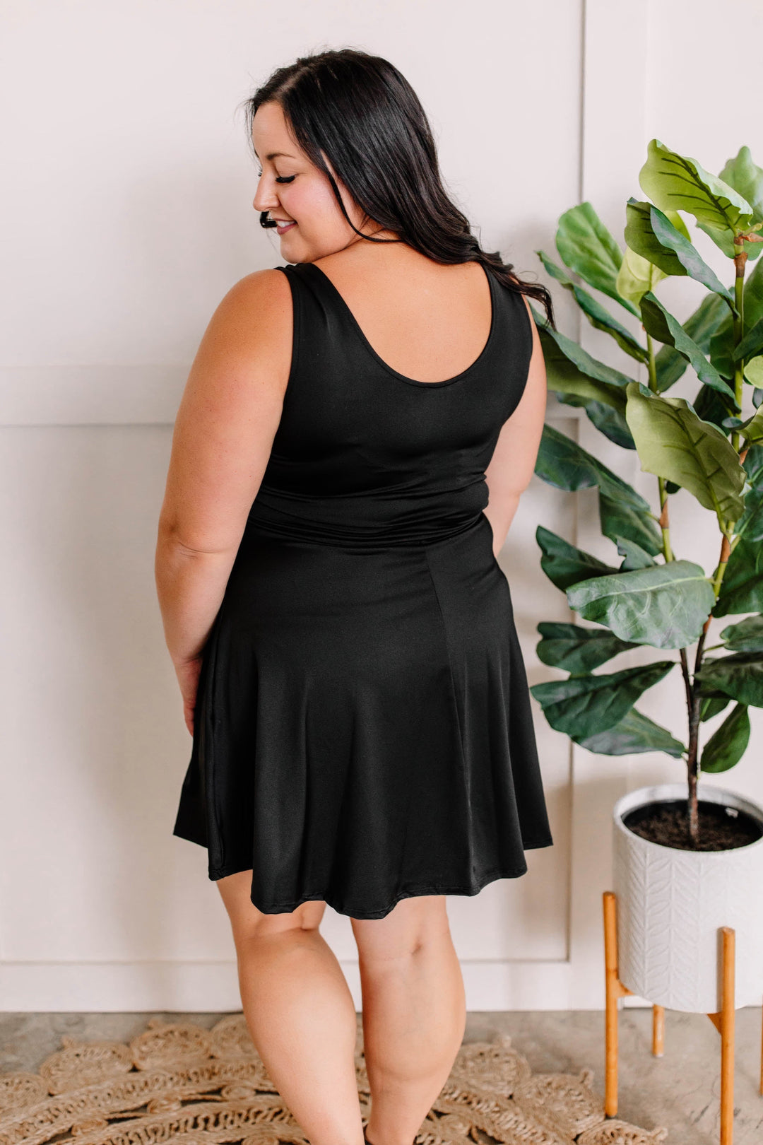 Sleeveless Dress With Shorts In Deep Black